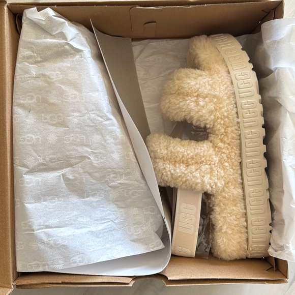 NIB UGG Oh Fluffita Slide - Picture 4 of 6
